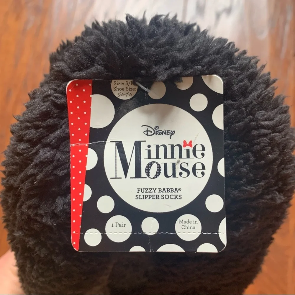 Minnie Mouse Slippers & Sock Gift Set NWT Christmas